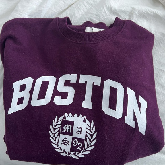 Garage Boston Crewneck - Picture 3 of 3